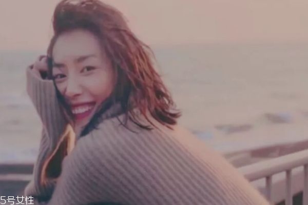 面部角質(zhì)多久去一次 教你如何自制去角質(zhì) 面部角質(zhì)多久去一次 教你如何自制去角質(zhì)