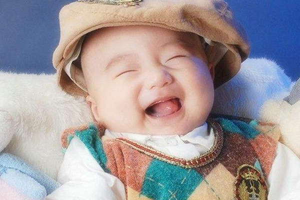 怎樣教嬰兒開(kāi)口說(shuō)話