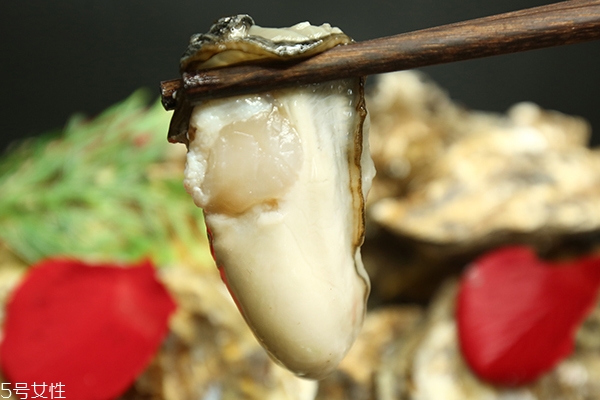 國產(chǎn)生蠔能生吃嗎 達(dá)到生食標(biāo)準(zhǔn)的非常少 國產(chǎn)生蠔能生吃嗎 達(dá)到生食標(biāo)準(zhǔn)的非常少