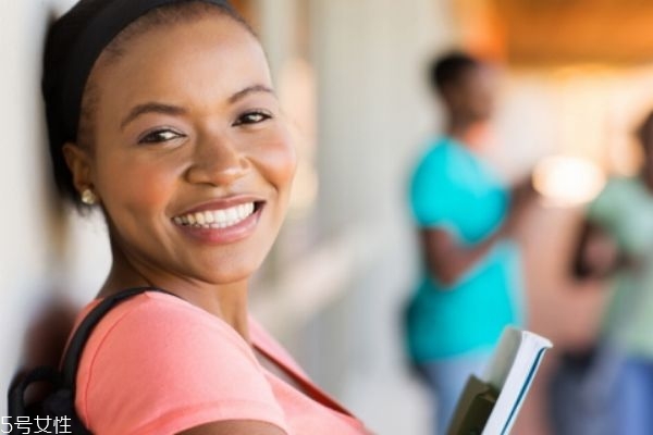 冰點(diǎn)脫唇毛是永久性的嗎 需要多次脫毛嗎 冰點(diǎn)脫唇毛是永久性的嗎 需要多次脫毛嗎