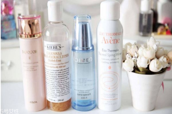 能不能用純露代替化妝水 怎樣辨別純露真假 能不能用純露代替化妝水 怎樣辨別純露真假