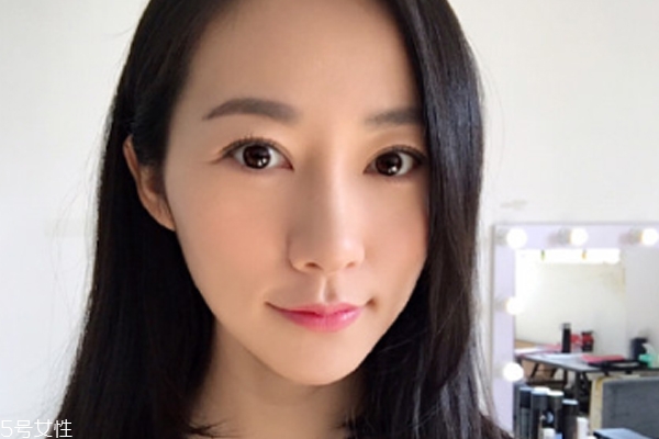 怎樣預(yù)防魚尾紋 這些習(xí)慣能預(yù)防 怎樣預(yù)防魚尾紋 這些習(xí)慣能預(yù)防