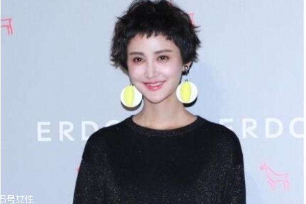 羊毛卷怎么卷 羊毛卷發(fā)型圖片 羊毛卷怎么卷 羊毛卷發(fā)型圖片