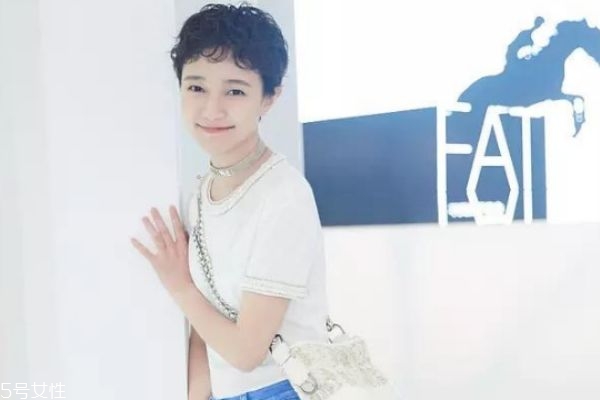 羊毛卷怎么卷 羊毛卷發(fā)型圖片 羊毛卷怎么卷 羊毛卷發(fā)型圖片