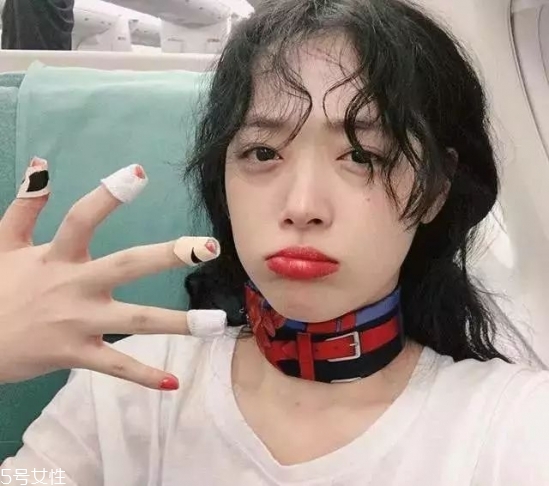 泡面卷發(fā)型怎么弄 自然泡面頭發(fā)型圖片 泡面卷發(fā)型怎么弄 自然泡面頭發(fā)型圖片