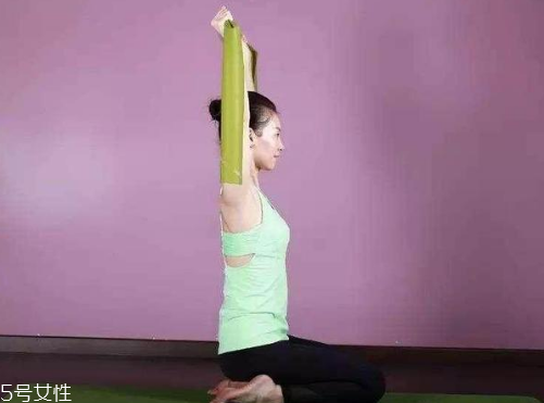 圓肩駝背怎么矯正 教你如何矯正圓肩駝背 圓肩駝背怎么矯正 教你如何矯正圓肩駝背