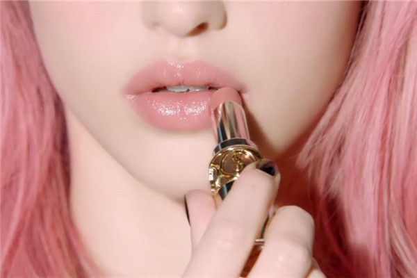 粉紅色唇膏哪個牌子好用 精選8大粉紅色潤唇膏 粉紅色唇膏哪個牌子好用 精選8大粉紅色潤唇膏