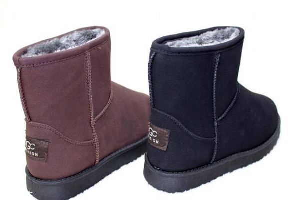 雪地靴里的毛塌了怎么辦 教你快速恢復(fù)蓬松 雪地靴里的毛塌了怎么辦 教你快速恢復(fù)蓬松