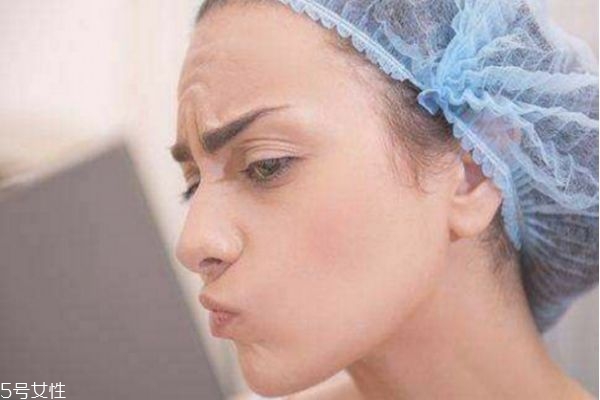 氨基酸洗面奶怎么用 都是正常操作 氨基酸洗面奶怎么用 都是正常操作