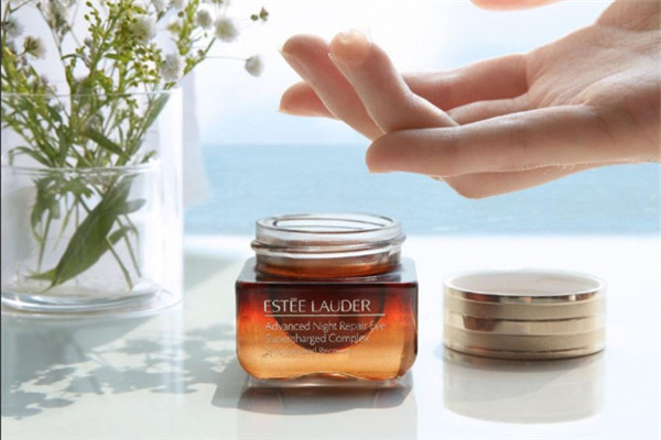 淡化細紋哪款眼霜好 精選8款高評眼霜 淡化細紋哪款眼霜好 精選8款高評眼霜