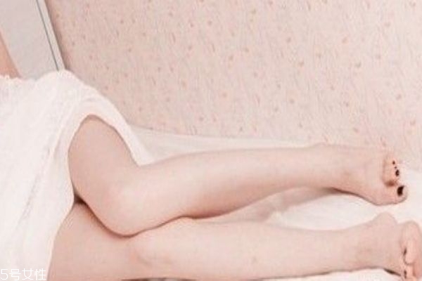 如何去除腳部死皮 平時怎么護理腳部 如何去除腳部死皮 平時怎么護理腳部