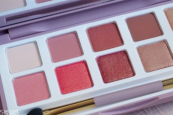 稚優(yōu)泉十色眼影怎么樣 一點(diǎn)不輸大牌 稚優(yōu)泉十色眼影怎么樣 一點(diǎn)不輸大牌