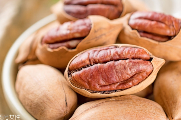 核桃有破損可以吃嗎 有破損千萬別吃 核桃有破損可以吃嗎 有破損千萬別吃