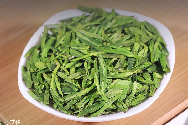 夏茶和秋茶哪個好 秋茶略顯無滋無味 夏茶和秋茶哪個好 秋茶略顯無滋無味