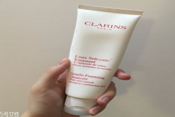 嬌韻詩(shī)棉花籽是皂基嗎 嬌韻詩(shī)棉花籽洗面奶的優(yōu)點(diǎn) 嬌韻詩(shī)棉花籽是皂基嗎 嬌韻詩(shī)棉花籽洗面奶的優(yōu)點(diǎn)