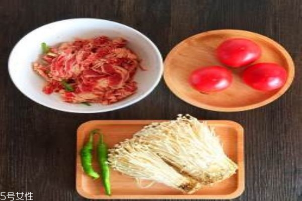 番茄肥牛金針菇的做法 教你怎么做出最好吃的下飯菜 番茄肥牛金針菇的做法 教你怎么做出最好吃的下飯菜