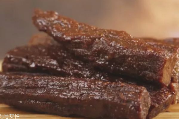 怎么辨別牛肉干的真假 教你4招快速辨別 怎么辨別牛肉干的真假 教你4招快速辨別