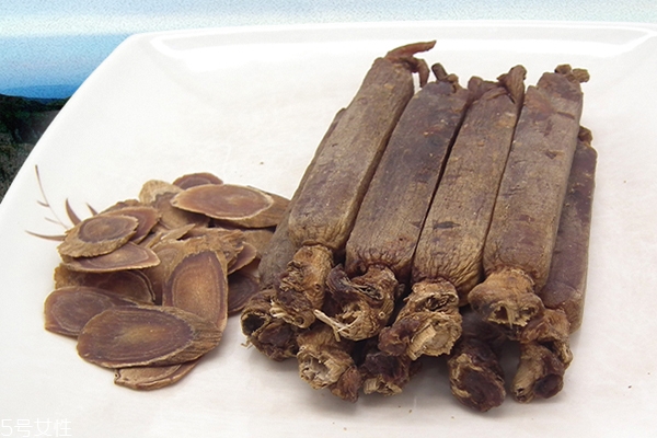 別直參是什么顏色 好壞別直參顏色對比圖 別直參是什么顏色 好壞別直參顏色對比圖