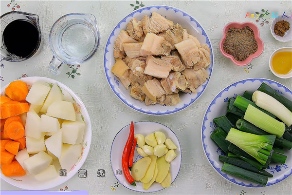 蘿卜燉肉的家常做法 煮出入口即化的鹵肉 蘿卜燉肉的家常做法 煮出入口即化的鹵肉