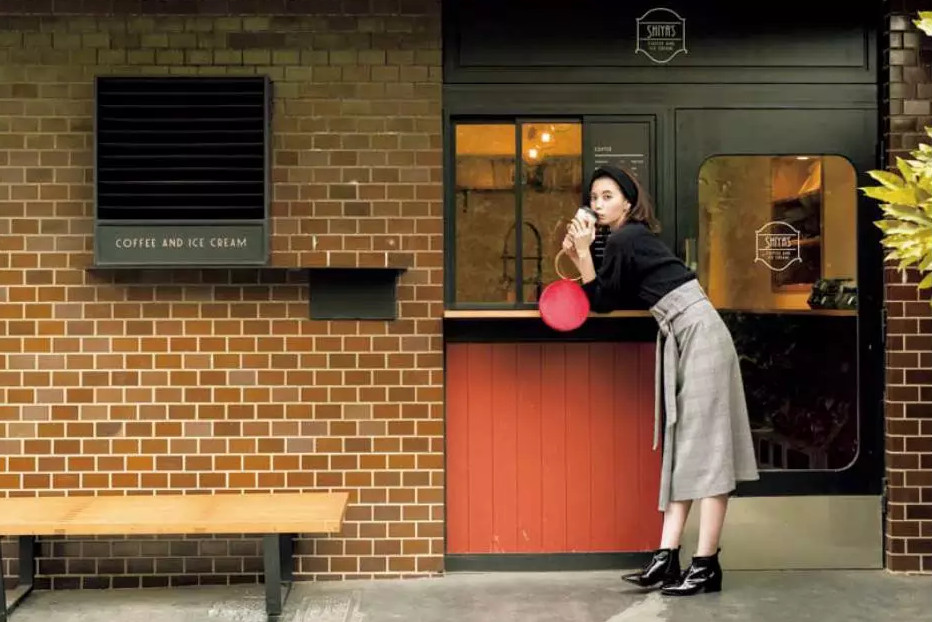 針織衫配什么裙子 針織衫與裙子搭配建議 針織衫配什么裙子 針織衫與裙子搭配建議