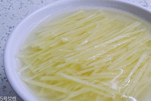 土豆絲粘鍋怎么辦 掌握3個小秘訣 土豆絲粘鍋怎么辦 掌握3個小秘訣