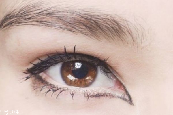 單眼皮女生怎么畫眼妝 各種眼形眼線畫法 單眼皮女生怎么畫眼妝 各種眼形眼線畫法