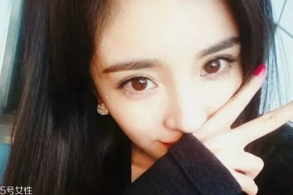 胖臉mm怎么畫眼妝 將眼睛變大的眼線畫法 胖臉mm怎么畫眼妝 將眼睛變大的眼線畫法