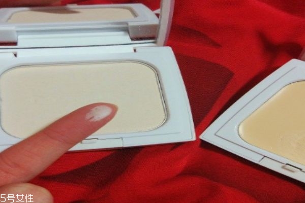 毛戈平高光膏好嗎 偽素顏神器 毛戈平高光膏好嗎 偽素顏神器