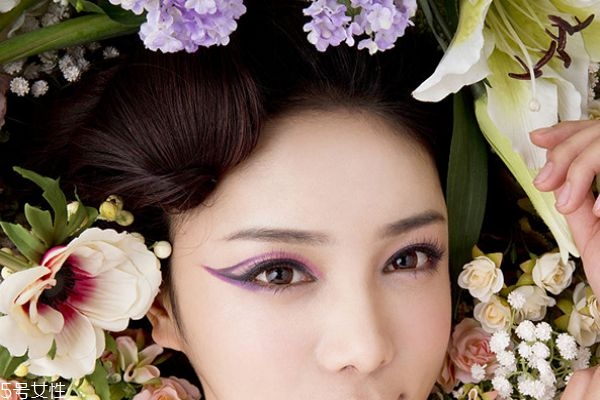 單眼皮怎樣化妝才好看 單眼皮新手化妝圖解 單眼皮怎樣化妝才好看 單眼皮新手化妝圖解