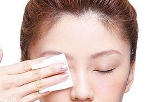 眼結(jié)石怎么治療 日常要注意用眼衛(wèi)生 眼結(jié)石怎么治療 日常要注意用眼衛(wèi)生