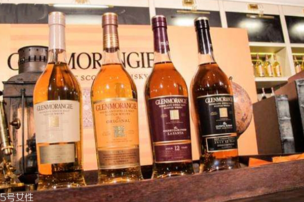 威士忌哪個(gè)國(guó)家最著名 世界最有名3大威士忌產(chǎn)地 威士忌哪個(gè)國(guó)家最著名 世界最有名3大威士忌產(chǎn)地