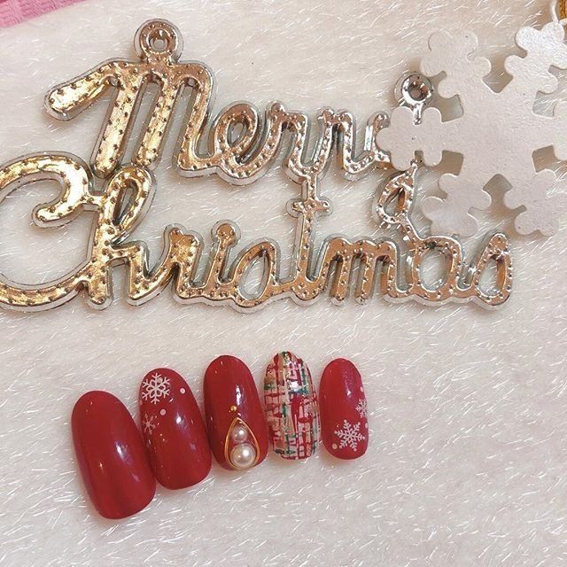 楓葉紅美甲圖片 冬季美甲楓葉紅 楓葉紅美甲圖片 冬季美甲楓葉紅