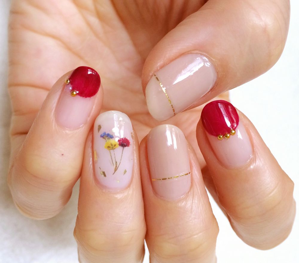 楓葉紅美甲圖片 冬季美甲楓葉紅 楓葉紅美甲圖片 冬季美甲楓葉紅