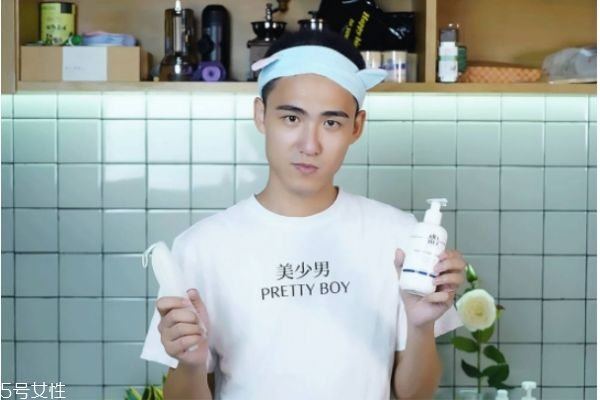 什么洗面奶清潔效果好 男生洗臉的正確方法 什么洗面奶清潔效果好 男生洗臉的正確方法