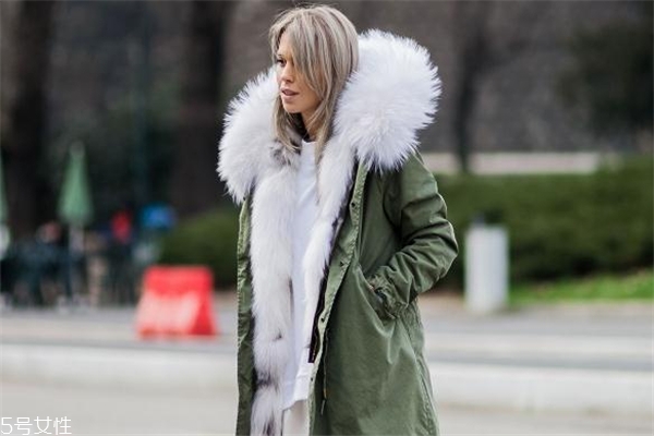 派克服適合多大年齡穿 溫暖與時(shí)尚共存 派克服適合多大年齡穿 溫暖與時(shí)尚共存