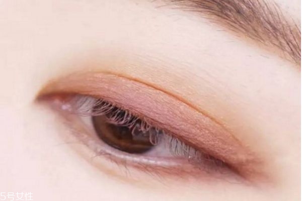 粉色眼影怎么畫才好看 新娘眼影的顏色搭配 粉色眼影怎么畫才好看 新娘眼影的顏色搭配