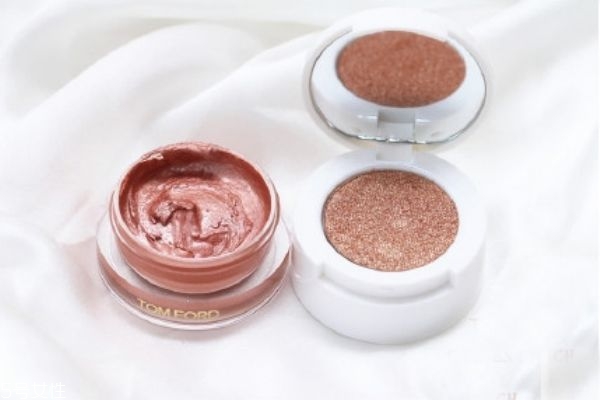 眼影膏用什么刷子 眼影膏的畫(huà)法 眼影膏用什么刷子 眼影膏的畫(huà)法