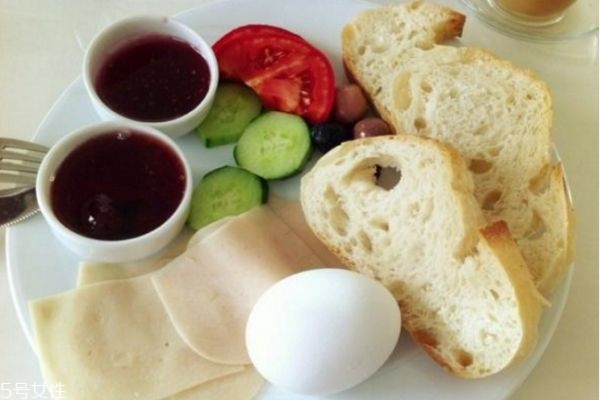 早上吃什么會減肥瘦身 減肥的人早餐怎么吃 早上吃什么會減肥瘦身 減肥的人早餐怎么吃