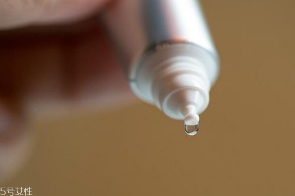 樂敦cc精華有用嗎 樂敦cc精華有依賴性嗎 樂敦cc精華有用嗎 樂敦cc精華有依賴性嗎