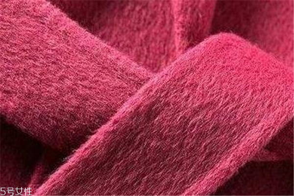 澳毛是什么面料 大衣常用面料 澳毛是什么面料 大衣常用面料