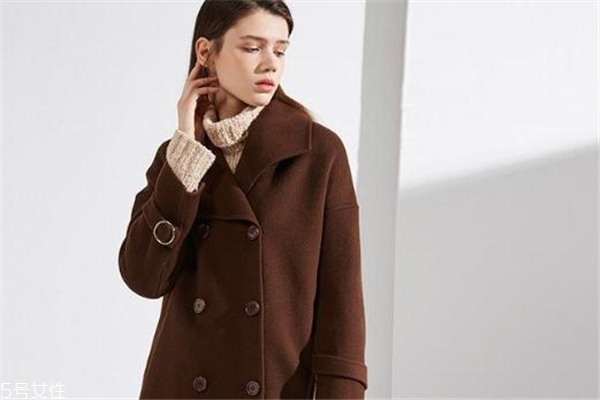 澳毛和羊毛大衣哪個(gè)好 前者更加珍貴 澳毛和羊毛大衣哪個(gè)好 前者更加珍貴