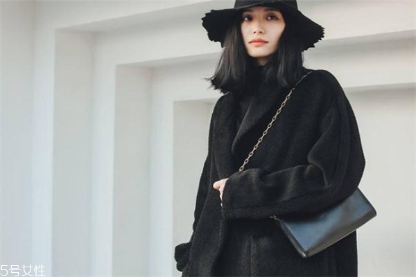 澳毛大衣可以水洗嗎 干洗更好 澳毛大衣可以水洗嗎 干洗更好