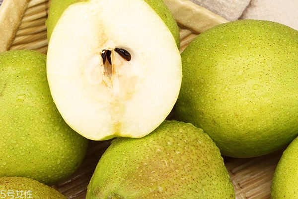 香梨和香蕉能一起吃嗎 可以這樣搭 香梨和香蕉能一起吃嗎 可以這樣搭