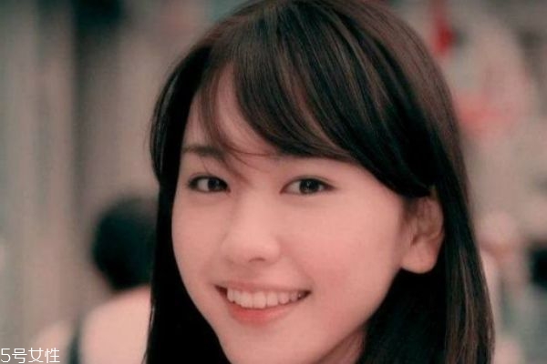 20歲怎么護膚 20歲女生基本護膚步驟 20歲怎么護膚 20歲女生基本護膚步驟
