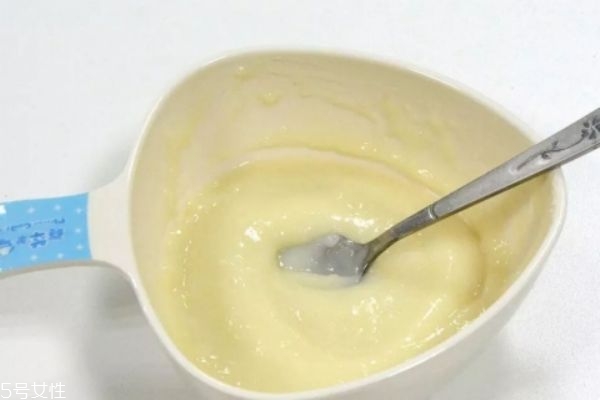 嬰兒米粉可以煮著吃嗎 選購(gòu)米粉注意點(diǎn)