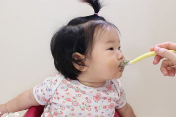 嬰兒米粉可以煮著吃嗎 選購(gòu)米粉注意點(diǎn)