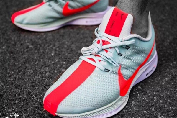 耐克飛馬35多少錢(qián) 跑馬者必備跑鞋 耐克飛馬35多少錢(qián) 跑馬者必備跑鞋