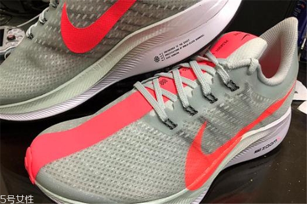 耐克飛馬35多少錢(qián) 跑馬者必備跑鞋 耐克飛馬35多少錢(qián) 跑馬者必備跑鞋