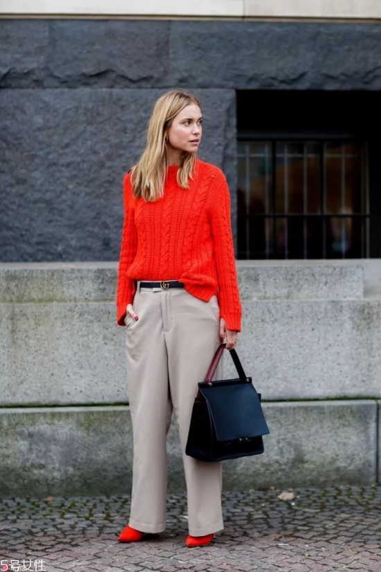 毛衣和闊腿褲怎么搭配 毛衣與闊腿褲搭配圖片 毛衣和闊腿褲怎么搭配 毛衣與闊腿褲搭配圖片