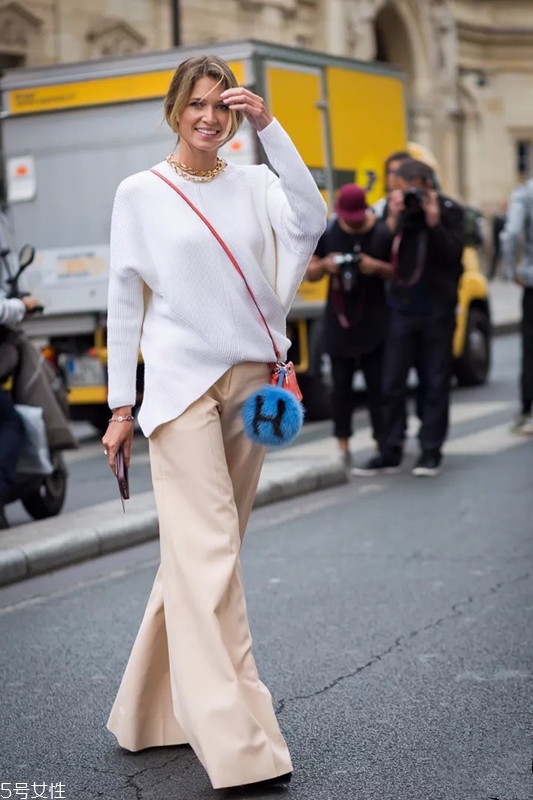 毛衣和闊腿褲怎么搭配 毛衣與闊腿褲搭配圖片 毛衣和闊腿褲怎么搭配 毛衣與闊腿褲搭配圖片